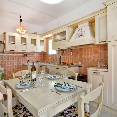 Apartmán 3br| Corfu Town Suburbs